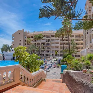 https://los-cristianos-castle-harbour-451.in-canary-islands.com